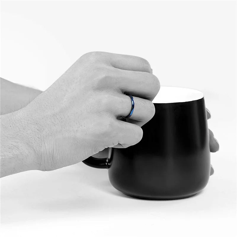Anel Fino em Titânio 2 mm – Elegância em Cada Detalhe
