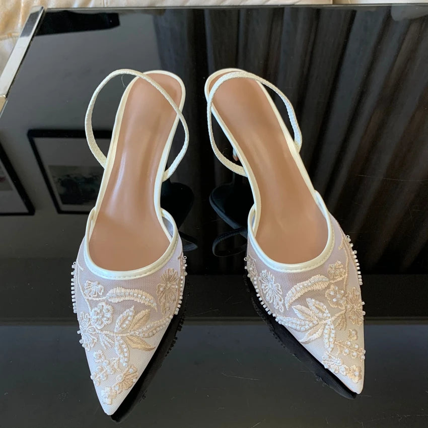 Sapatos de Salto Elegantes em Tule Bordado – Slingback Feminino para Festas e Casamentos
