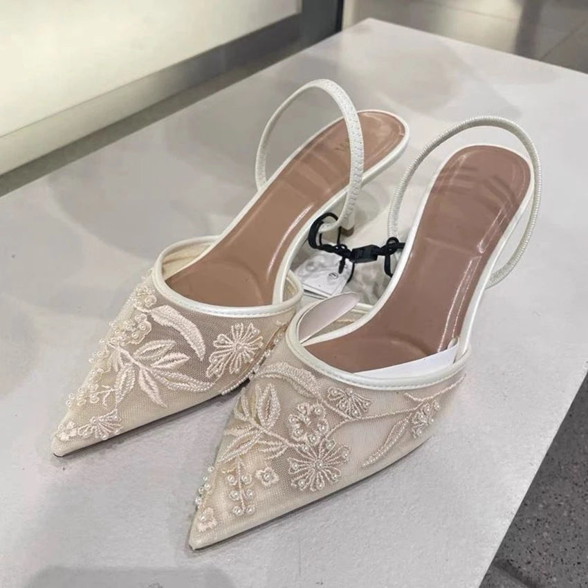 Sapatos de Salto Elegantes em Tule Bordado – Slingback Feminino para Festas e Casamentos