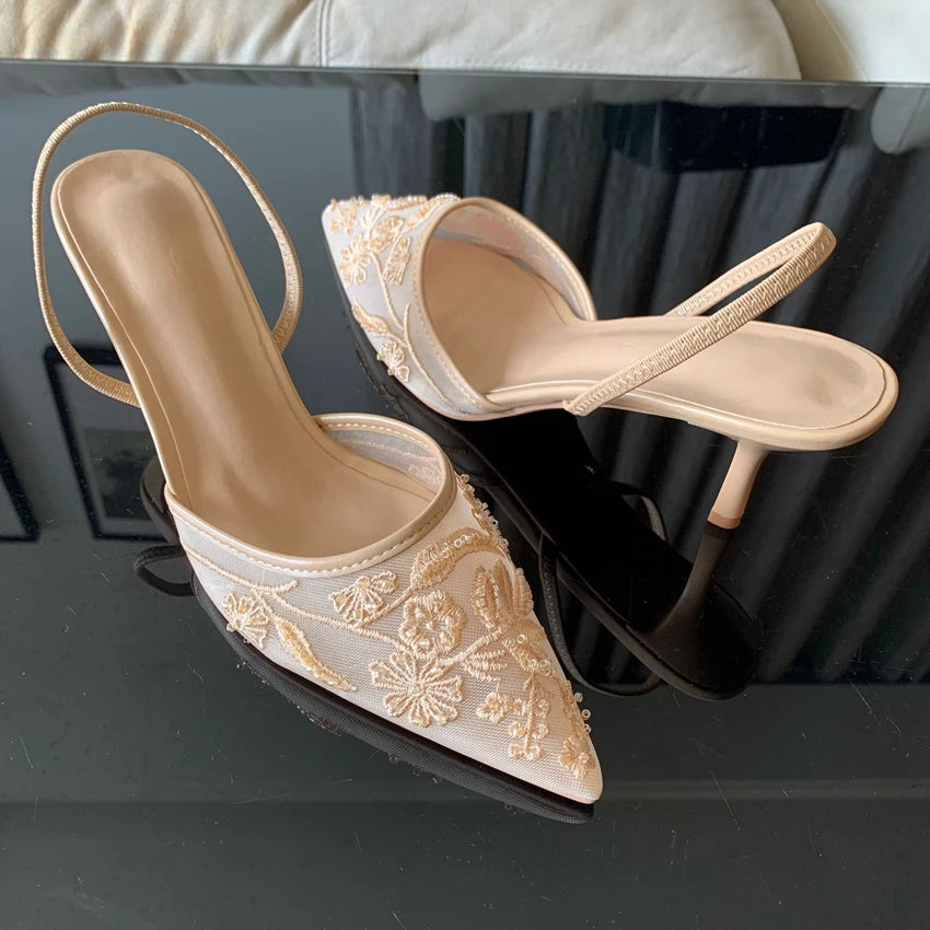 Sapatos de Salto Elegantes em Tule Bordado – Slingback Feminino para Festas e Casamentos